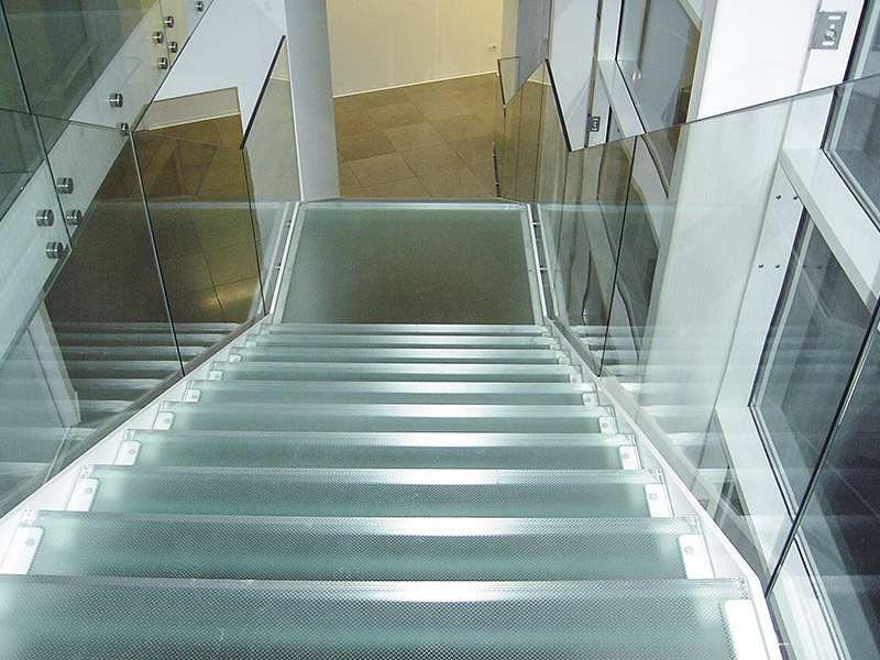 Scala in vetro, scala in vetro e acciaio, scale a chiocciola in ... Scale vetro e acciaio