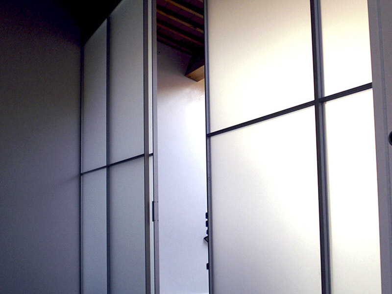 Realizzazione porta scorrevole in vetro, vendita e montaggio porta ... Montare porta scorrevole